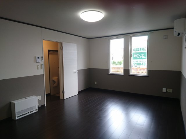 ルゼルＮ【居間・リビング】