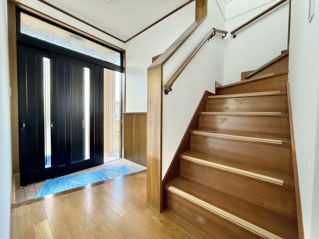 笛吹市一宮町竹原田　中古戸建【玄関】