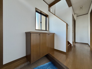 笛吹市一宮町竹原田　中古戸建【玄関】