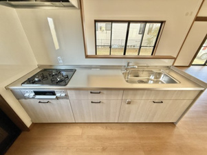 笛吹市一宮町竹原田　中古戸建【キッチン】