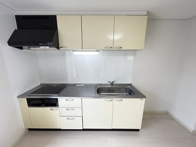 西２条南３５貸家②【キッチン】