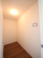 八王子市上柚木691-3 新築【仲介手数料無料】【独立洗面台】施工例