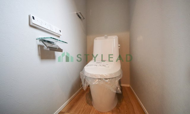 横浜市神奈川区三ツ沢中町の新築一戸建【トイレ】