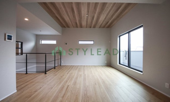 横浜市神奈川区三ツ沢中町の新築一戸建【居間・リビング】