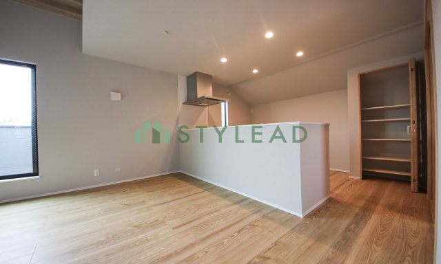 横浜市神奈川区三ツ沢中町の新築一戸建【キッチン】