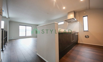 横浜市神奈川区三ツ沢中町の新築一戸建【キッチン】