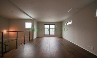 横浜市神奈川区三ツ沢中町の新築一戸建【居間・リビング】