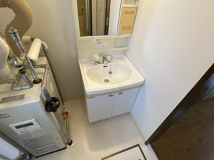 オエステ【洗面所】