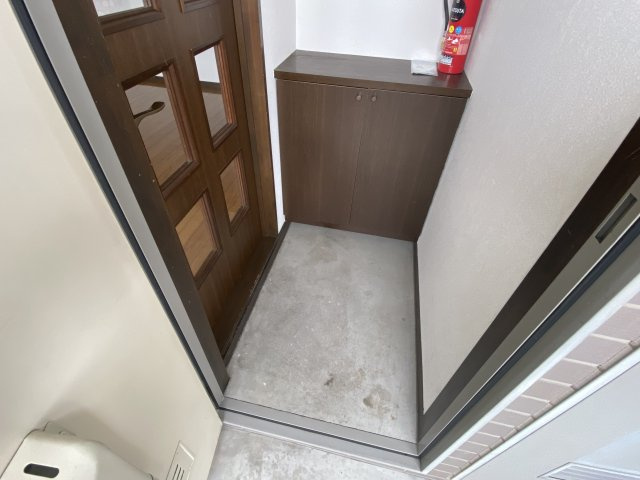 オエステ【玄関】