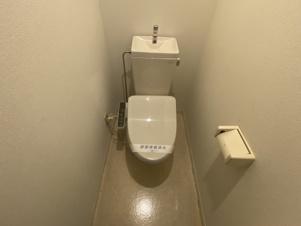 オエステ【トイレ】