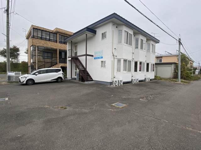 スカイパレス栄【駐車場】