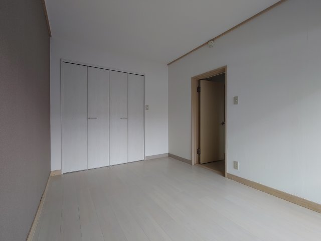 土呂ラポールレジデンス【洋室】