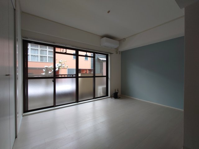 土呂ラポールレジデンス【洋室】