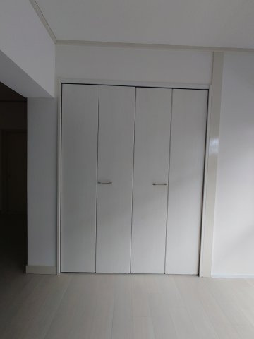 土呂ラポールレジデンス【洋室】