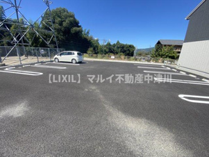 サンライズN【駐車場】