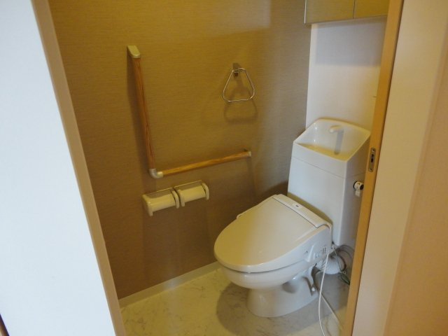 ラピュタ伍番館【トイレ】トイレ