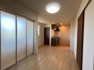 グランシャリオ泉【居間・リビング】リビング