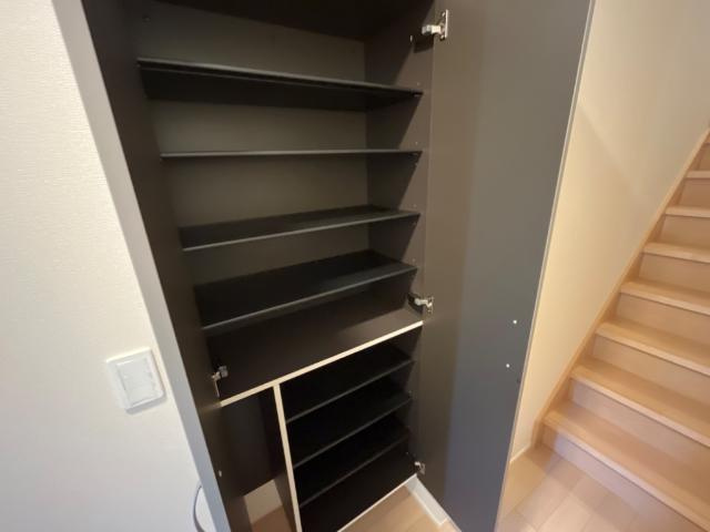 グランシャリオ泉【収納】下駄箱