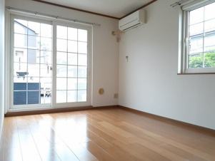 グレースメゾン西原【居間・リビング】