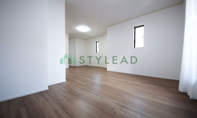 横浜市港北区小机町の新築一戸建【居間・リビング】