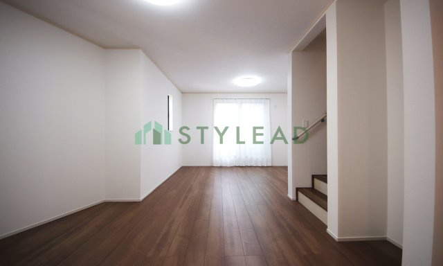 横浜市港北区小机町の新築一戸建【居間・リビング】