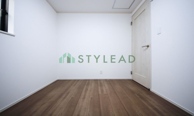 横浜市港北区小机町の新築一戸建【洋室】