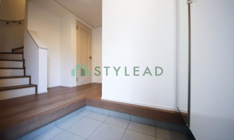 横浜市港北区小机町の新築一戸建【玄関】