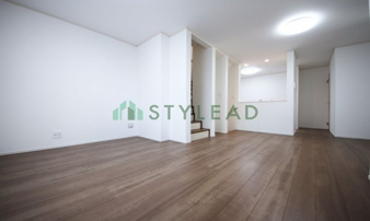 横浜市港北区小机町の新築一戸建【居間・リビング】