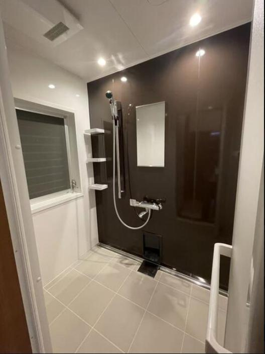 甲府市横根町　売店舗付き住宅【浴室】