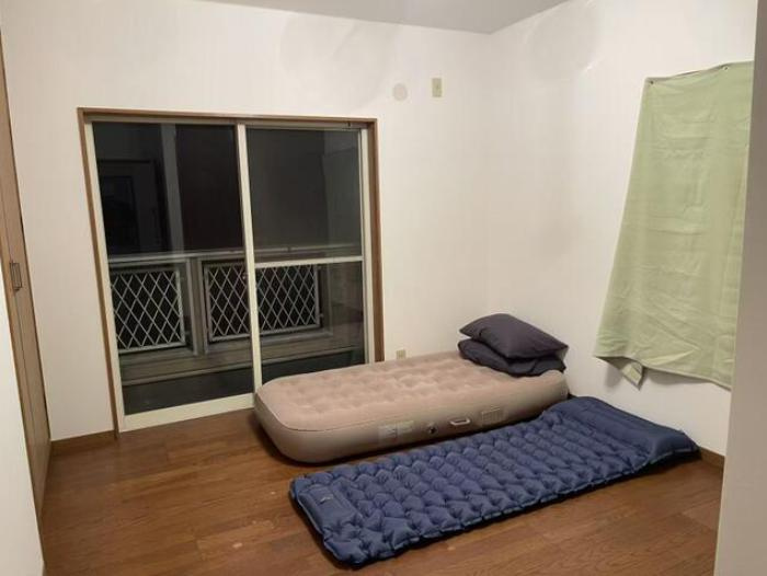 甲府市横根町　売店舗付き住宅【洋室】