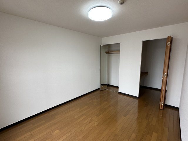 グランデュールみなみ野【寝室】