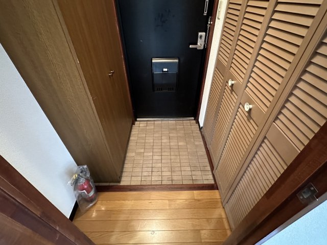 グランデュールみなみ野【玄関】