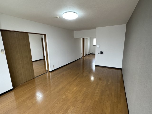 グランデュールみなみ野【居間・リビング】