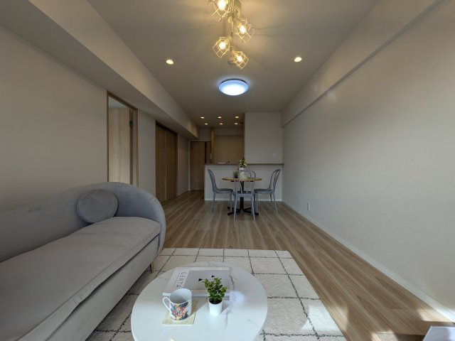 ☆ホームステージングしています。家具は撮影用です。

