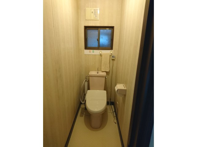 南町田中貸家【トイレ】
