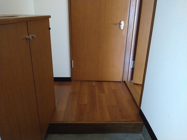 キノヴィレッジＤ棟【玄関】