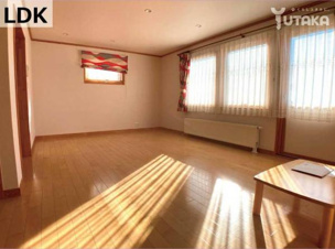 文苑3丁目28-2売家【居間・リビング】