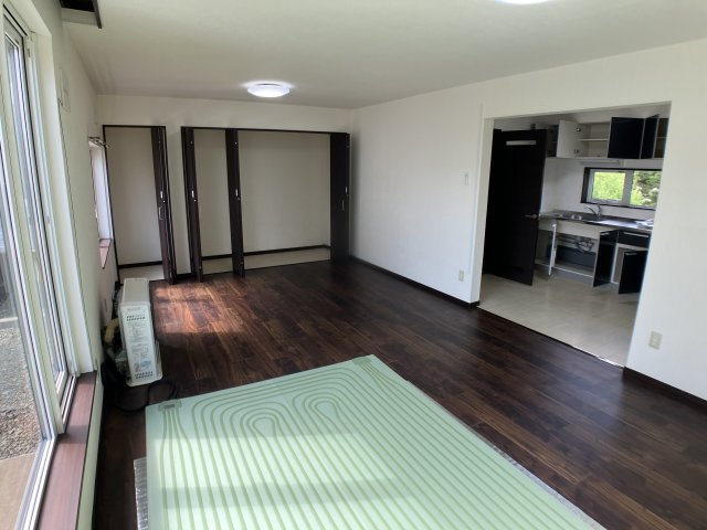 興津2丁目95-115，164売家【居間・リビング】