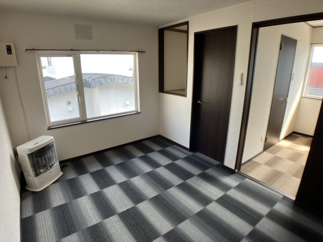 興津2丁目95-115，164売家【収納】