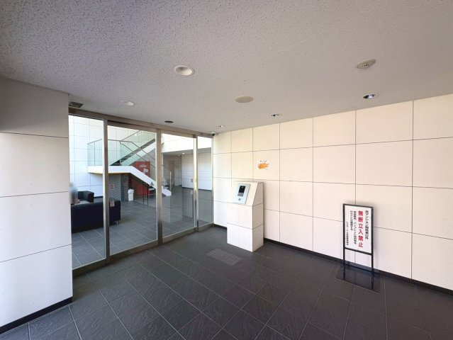 レスタージュ京都ウエストシティゲート【エントランス】