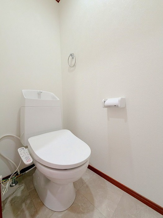 清須市西田中蓮池　中古戸建【トイレ】