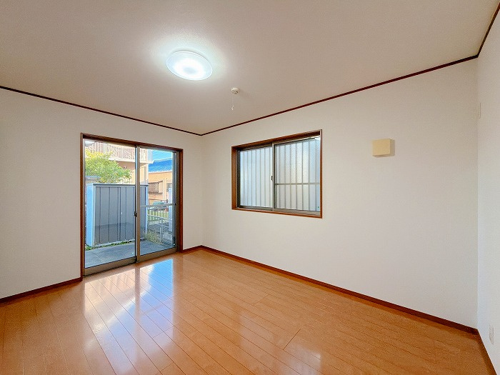 清須市西田中蓮池　中古戸建【洋室】