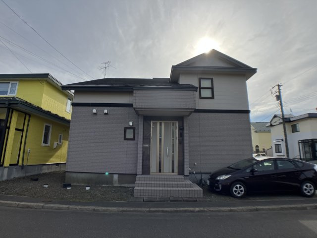 【商談中】文苑1丁目34-13売家【外観】スタイリッシュなオシャレな外観です☆