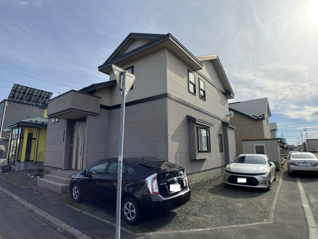 【商談中】文苑1丁目34-13売家【駐車場】お車も２台駐車可能です！