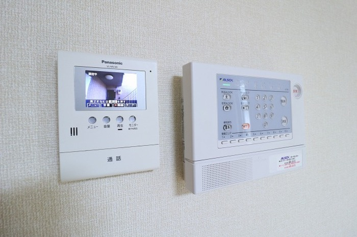 メゾングレース Ｈ【セキュリティ】モニター付インターホン・ＡＬＳＯＫホームセキュリティー搭載