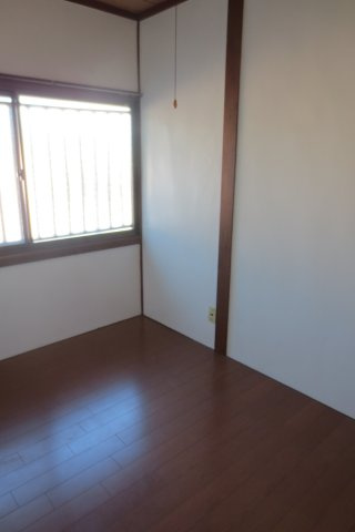 山下貸家（西）【洋室】