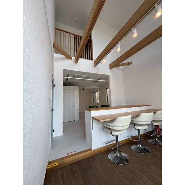 小牧原三丁目テナント【内装】