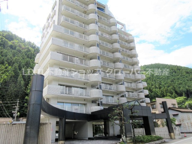 下呂市少ケ野の中古マンション【外観】