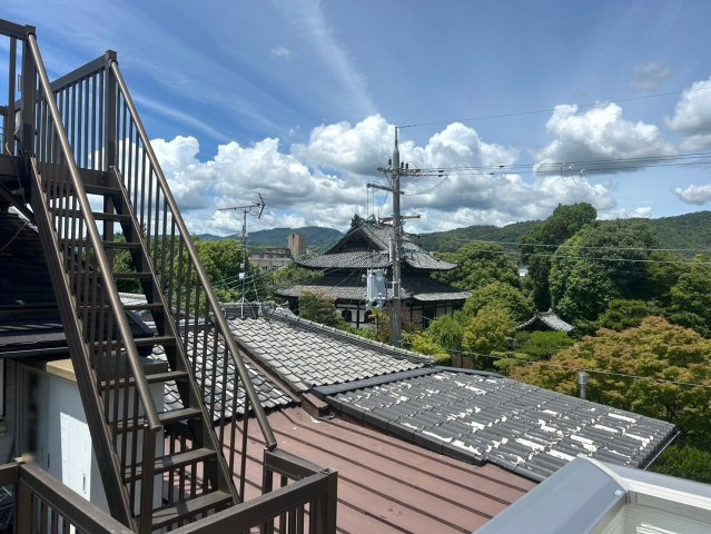 右京区梅津中村町【展望】バルコニーから長福寺がみえます！