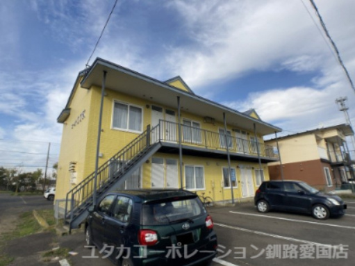 ◎収益物件◎コーポOTK駐車場は全部で8台なので各部屋1台ずつお使いいただけます！